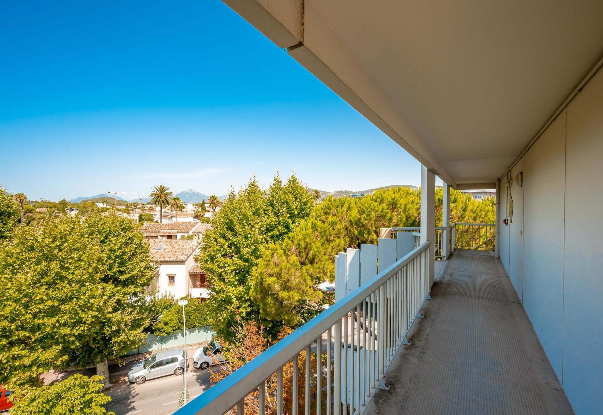 B&B Hotel Hyères Zewnętrze zdjęcie