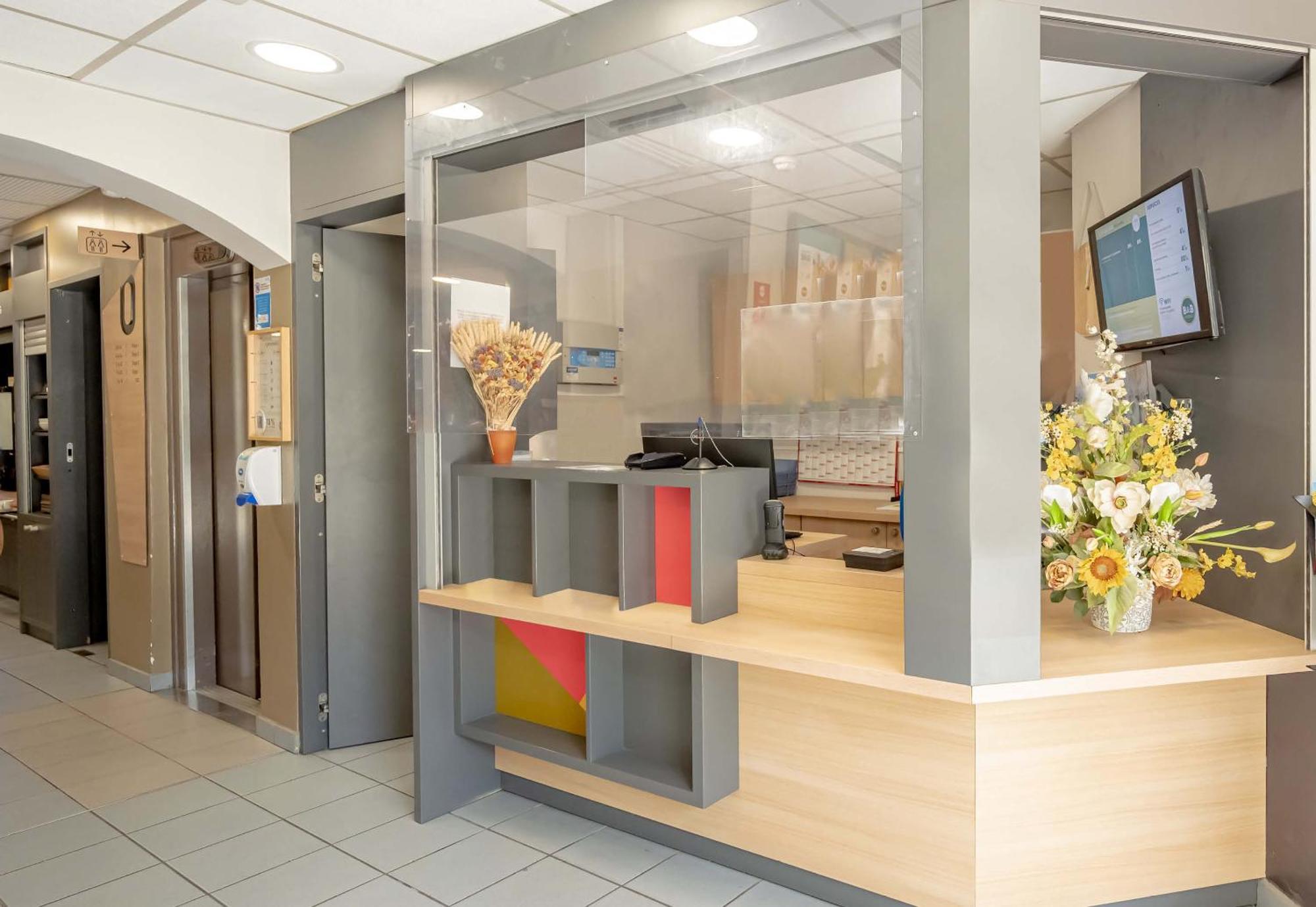 B&B Hotel Hyères Zewnętrze zdjęcie